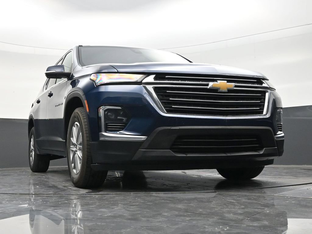 Used 2023 Chevrolet Traverse LT FWD image 26