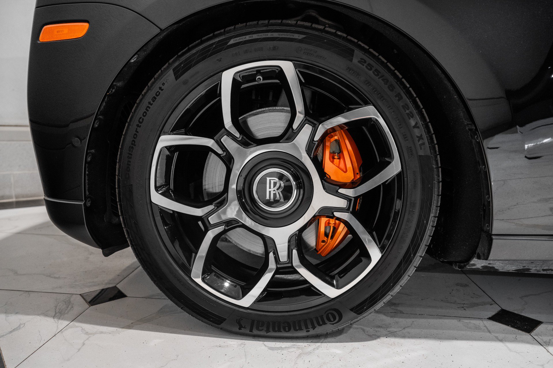 Used 2020 Rolls-Royce Cullinan AWD/4WD image 14