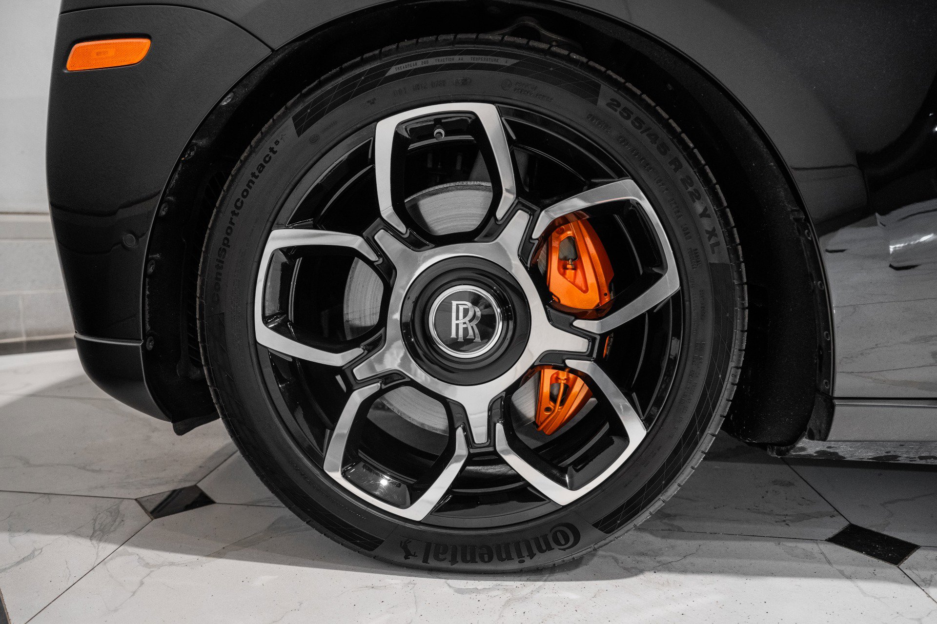 Used 2020 Rolls-Royce Cullinan image 14