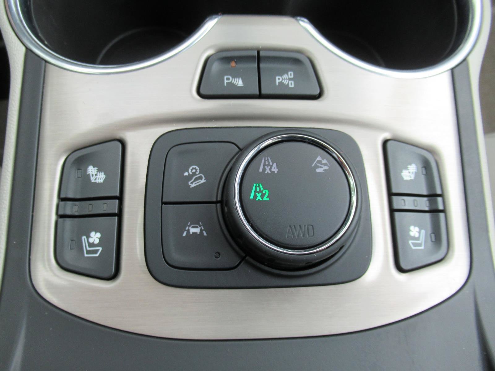 Used 2022 GMC Terrain Denali w/ Denali Premium Package AWD/4WD image 25
