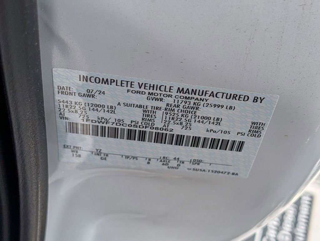 New 2025 Ford F750 2WD Regular Cab Super Duty image 30