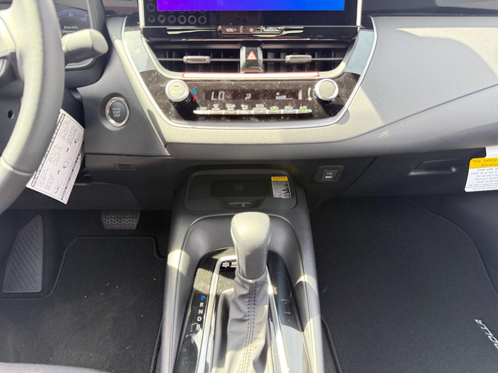 Certified 2026 Toyota Corolla SE w/ SE Package FWD image 11