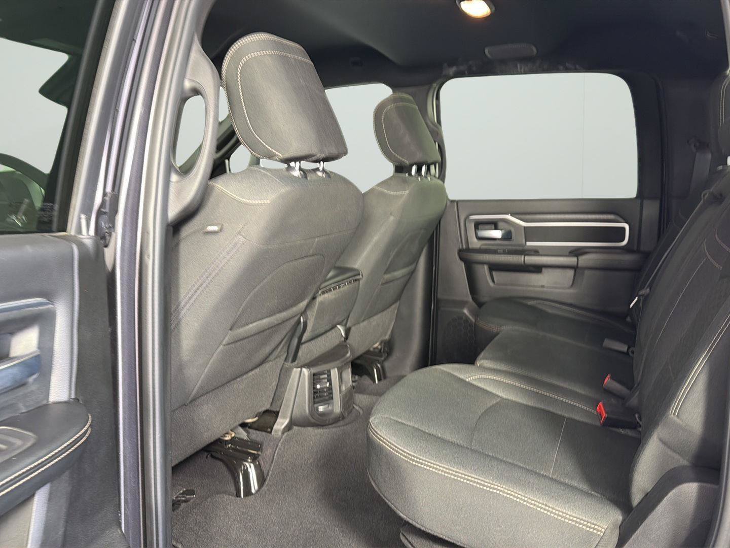 Used 2025 RAM 2500 Big Horn AWD/4WD image 23