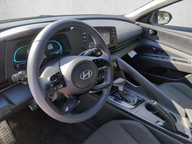 New 2026 Hyundai Elantra Sport image 3