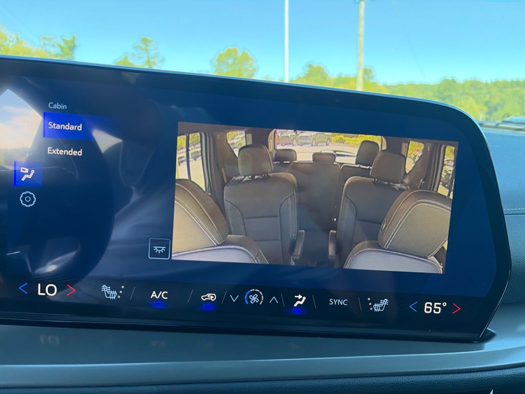 New 2027 Chevrolet Traverse LT w/ Midnight/Sport Edition AWD/4WD image 25