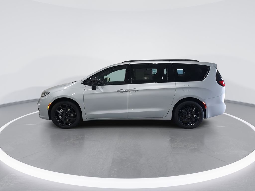 New 2026 Chrysler Pacifica Limited w/ S Appearance Package FWD image 5