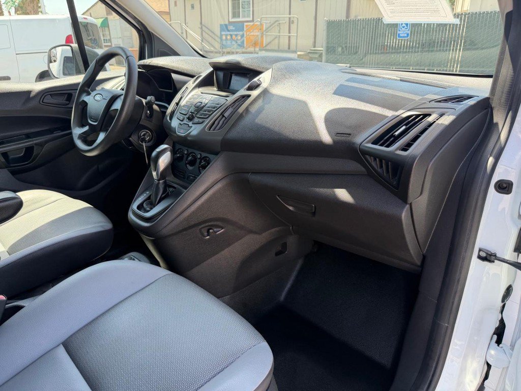 Used 2017 Ford Transit Connect XL FWD image 30