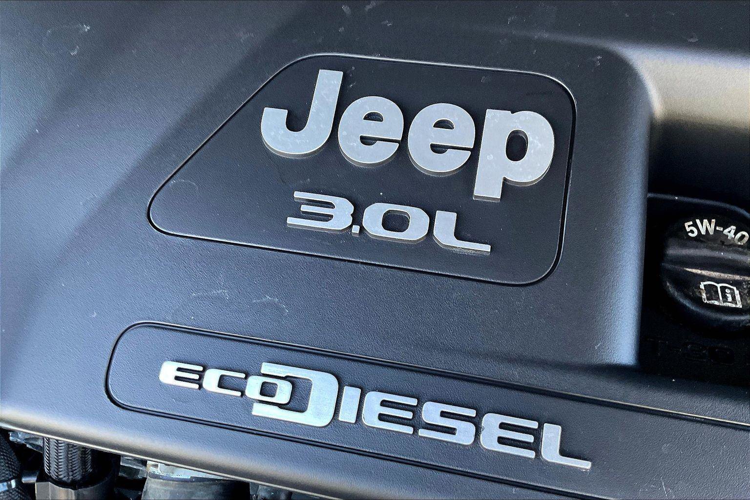 Used 2022 Jeep Wrangler Unlimited Rubicon w/ Steel Bumper Group image 34