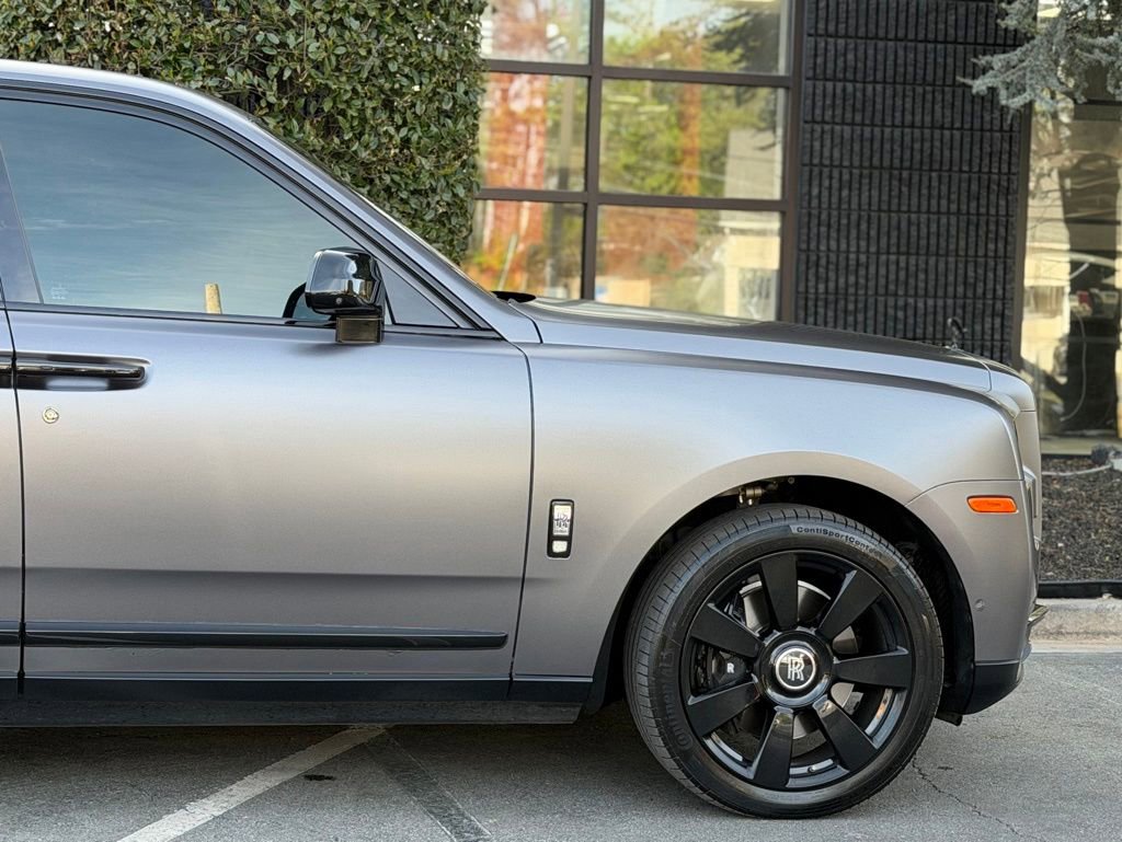 Used 2019 Rolls-Royce Cullinan image 25