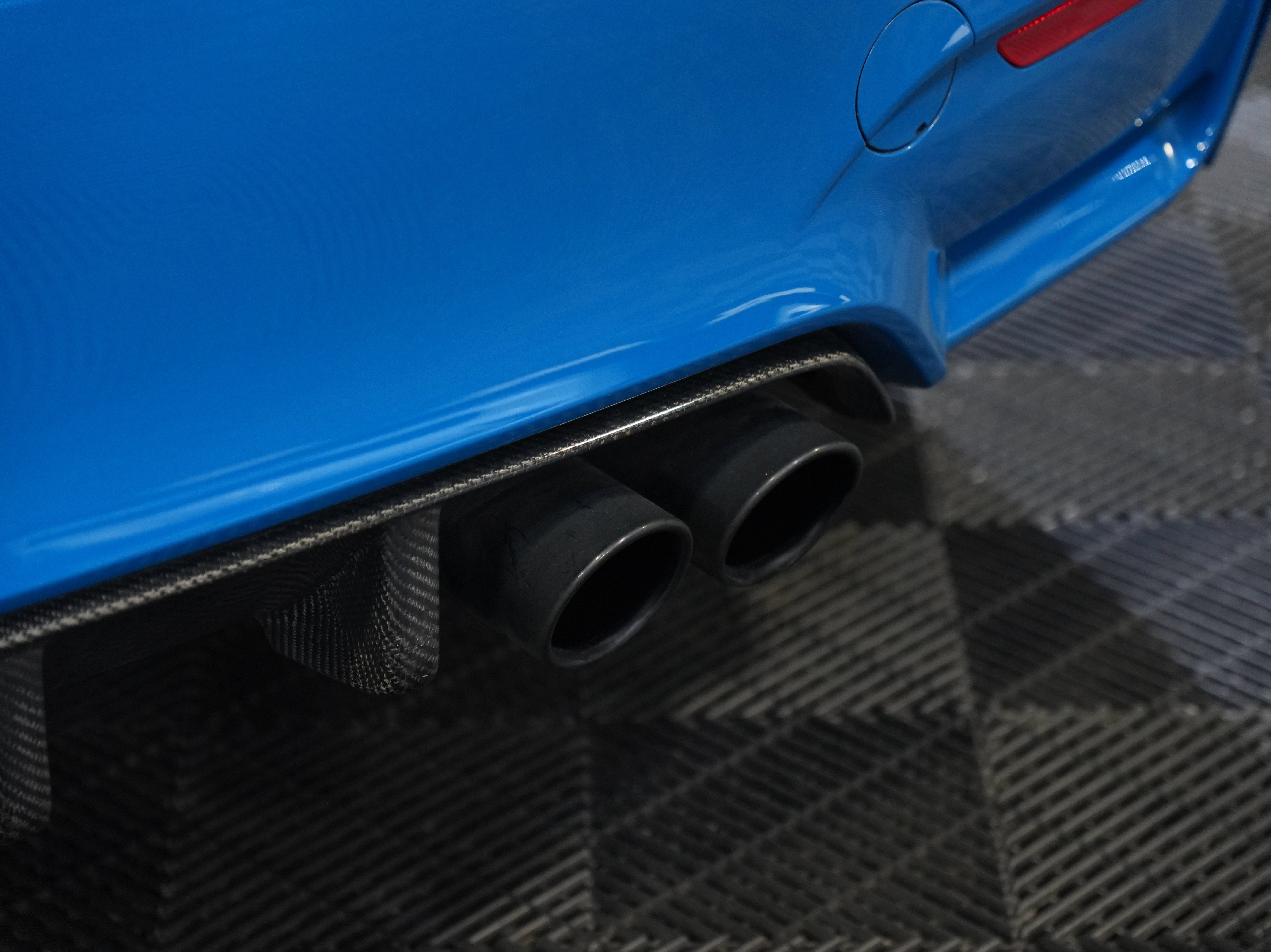 Used 2020 BMW M4 Coupe w/ Competition Package RWD image 18