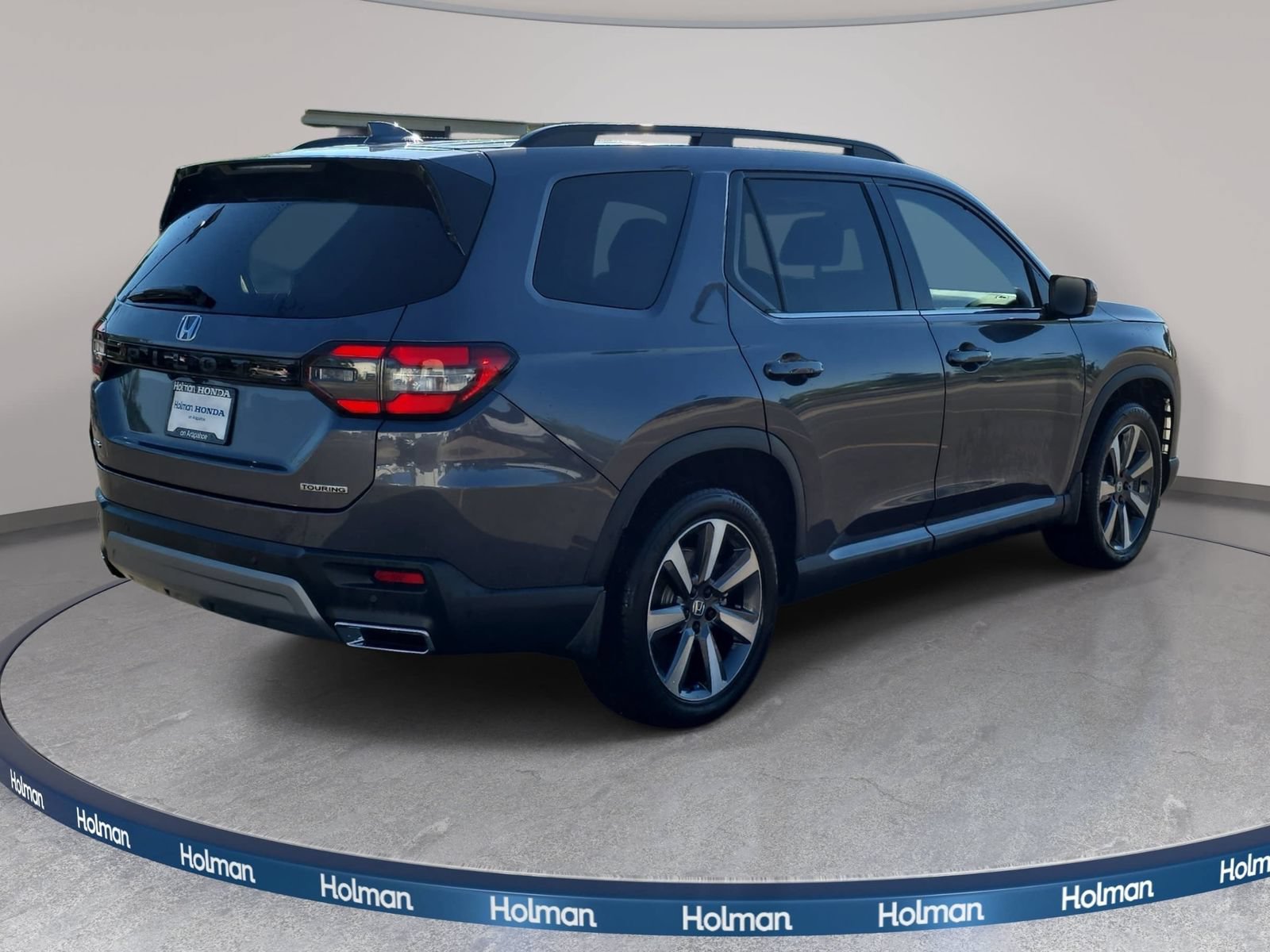 Used 2024 Honda Pilot Touring image 6
