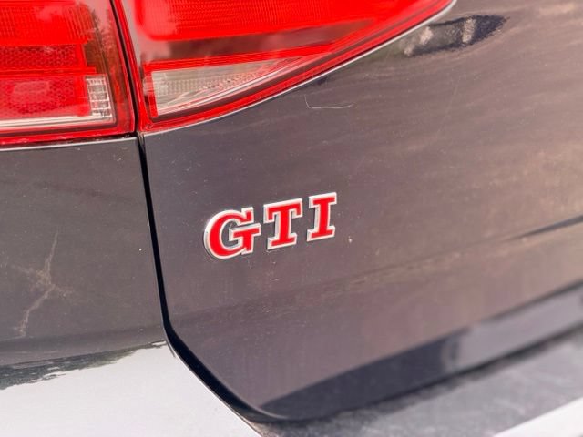 Used 2016 Volkswagen GTI Autobahn w/ Lighting Package (SEL) FWD image 27