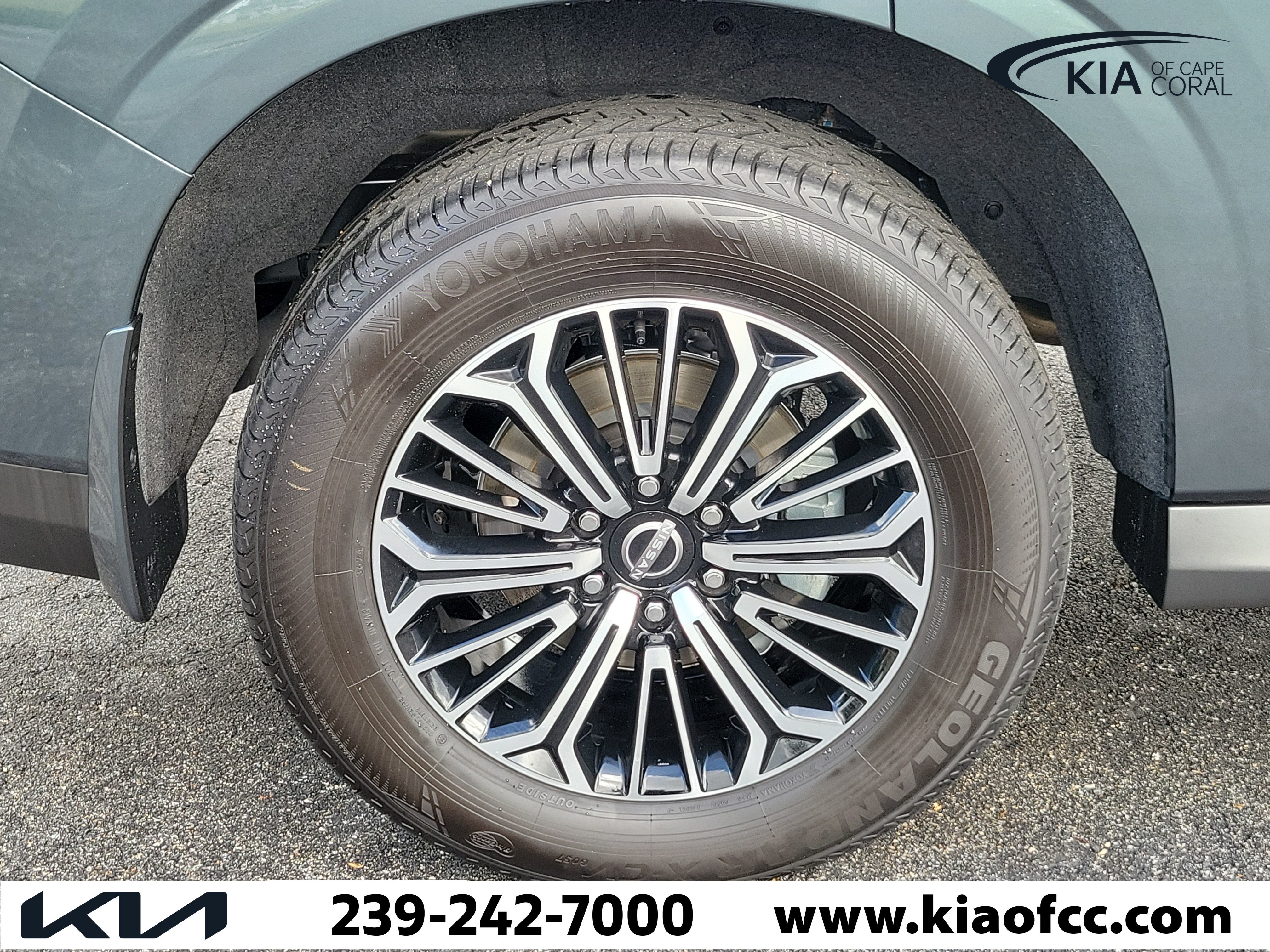 Used 2025 Nissan Armada Platinum AWD/4WD image 9