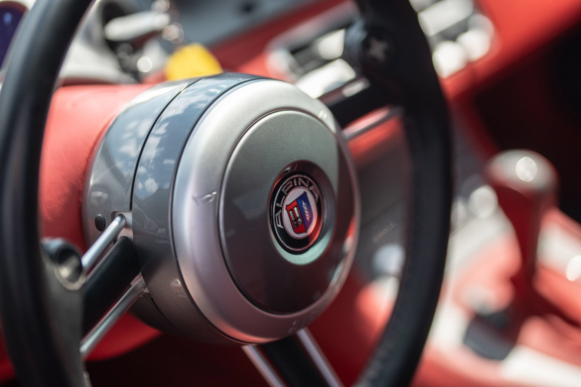 Used 2003 BMW Z8 RWD image 35