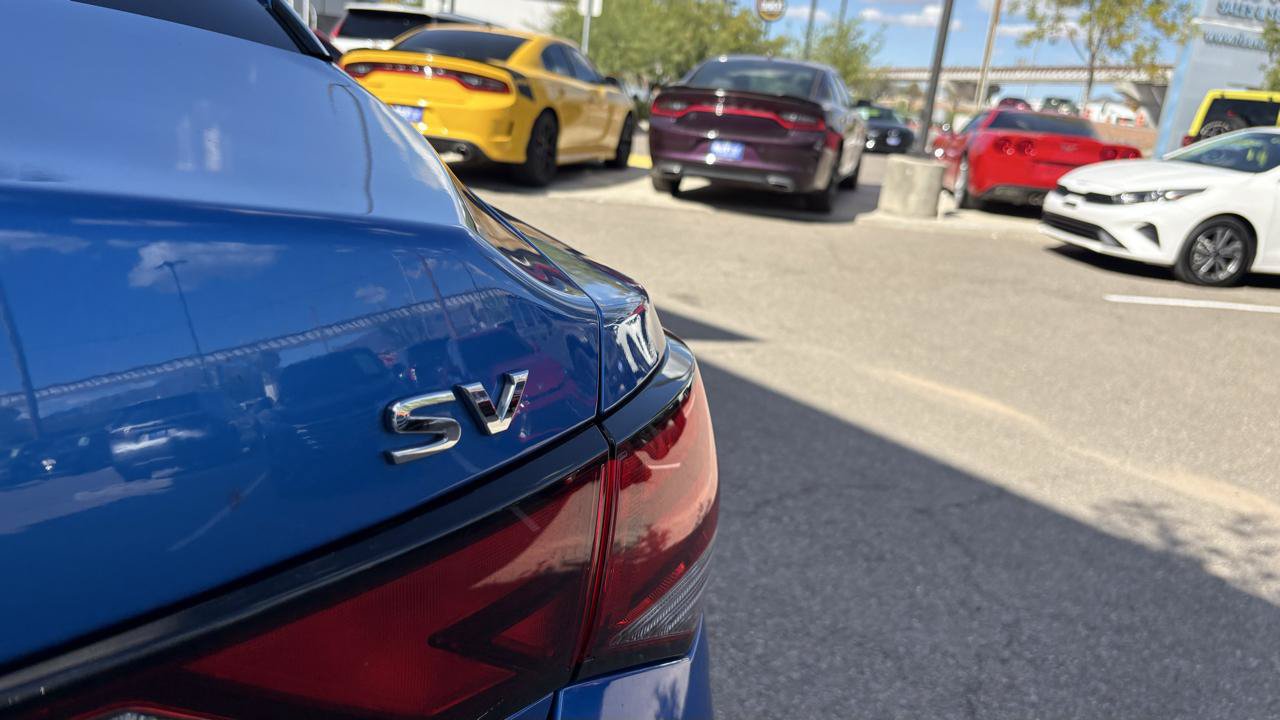 Used 2024 Nissan Sentra SV w/ All-Weather Package FWD image 5