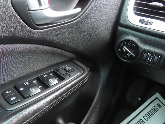 Used 2013 Dodge Dart SXT image 28