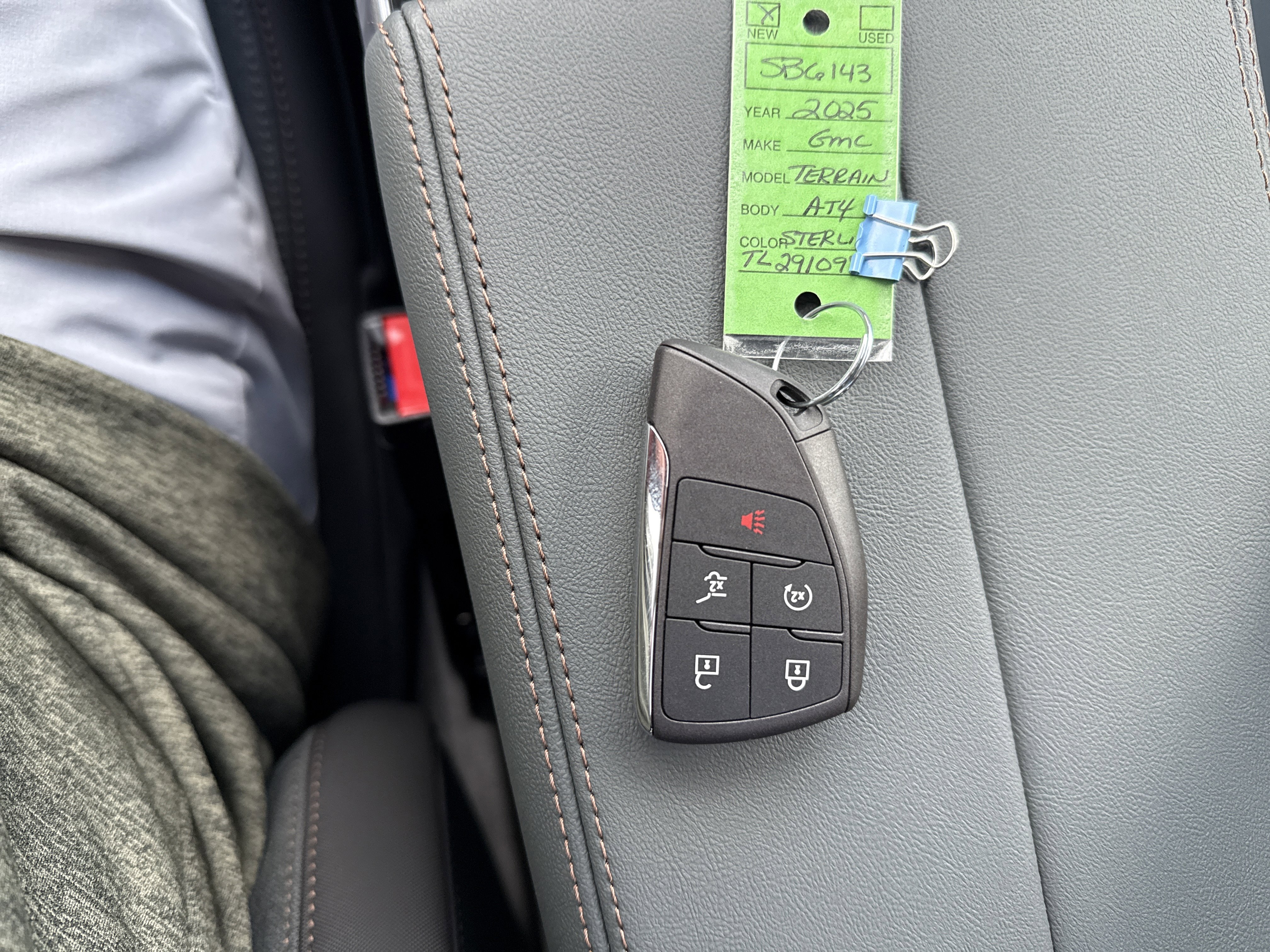 New 2026 GMC Terrain AT4 w/ Convenience Package III image 30