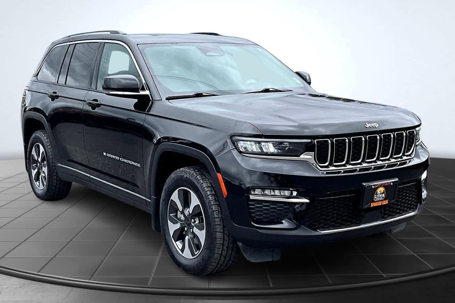 Used 2022 Jeep Grand Cherokee Limited 4xe w/ MOPAR Finishing Package AWD/4WD image 22