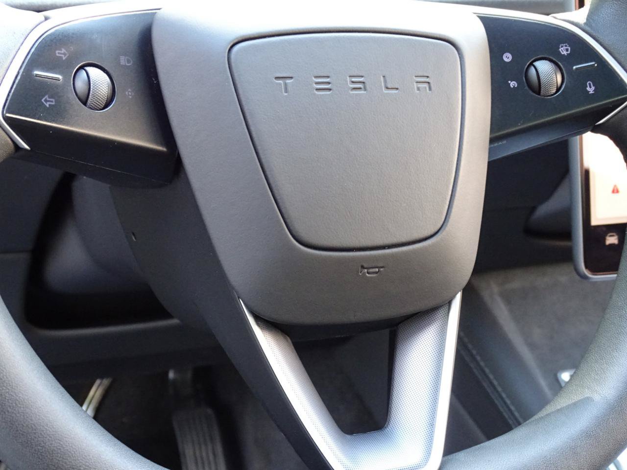 Used 2024 Tesla Model 3 Standard Range RWD image 17