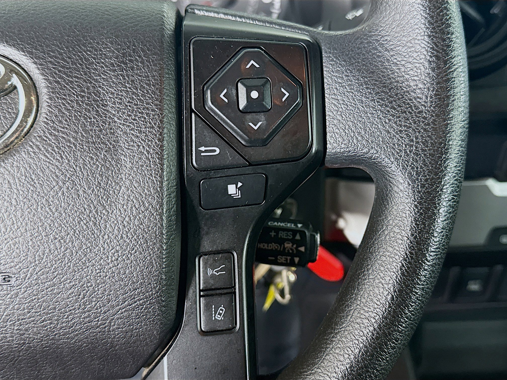 Used 2021 Toyota Tacoma SR image 15