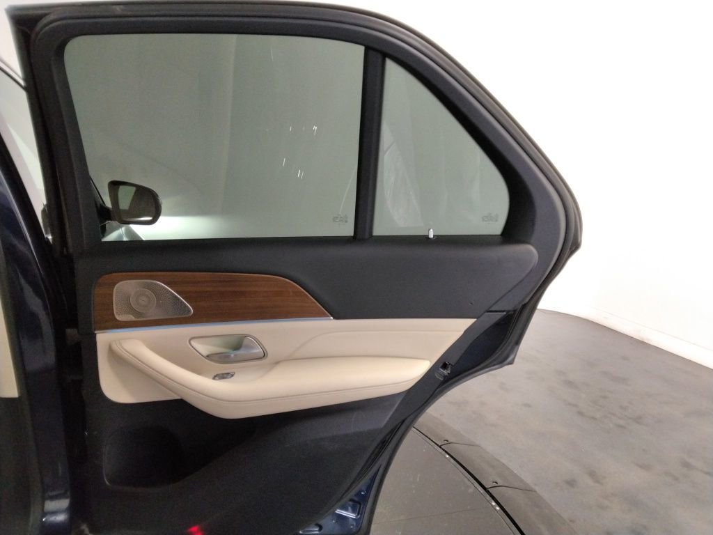 Used 2021 Mercedes-Benz GLE 350 4MATIC w/ Premium Package image 38