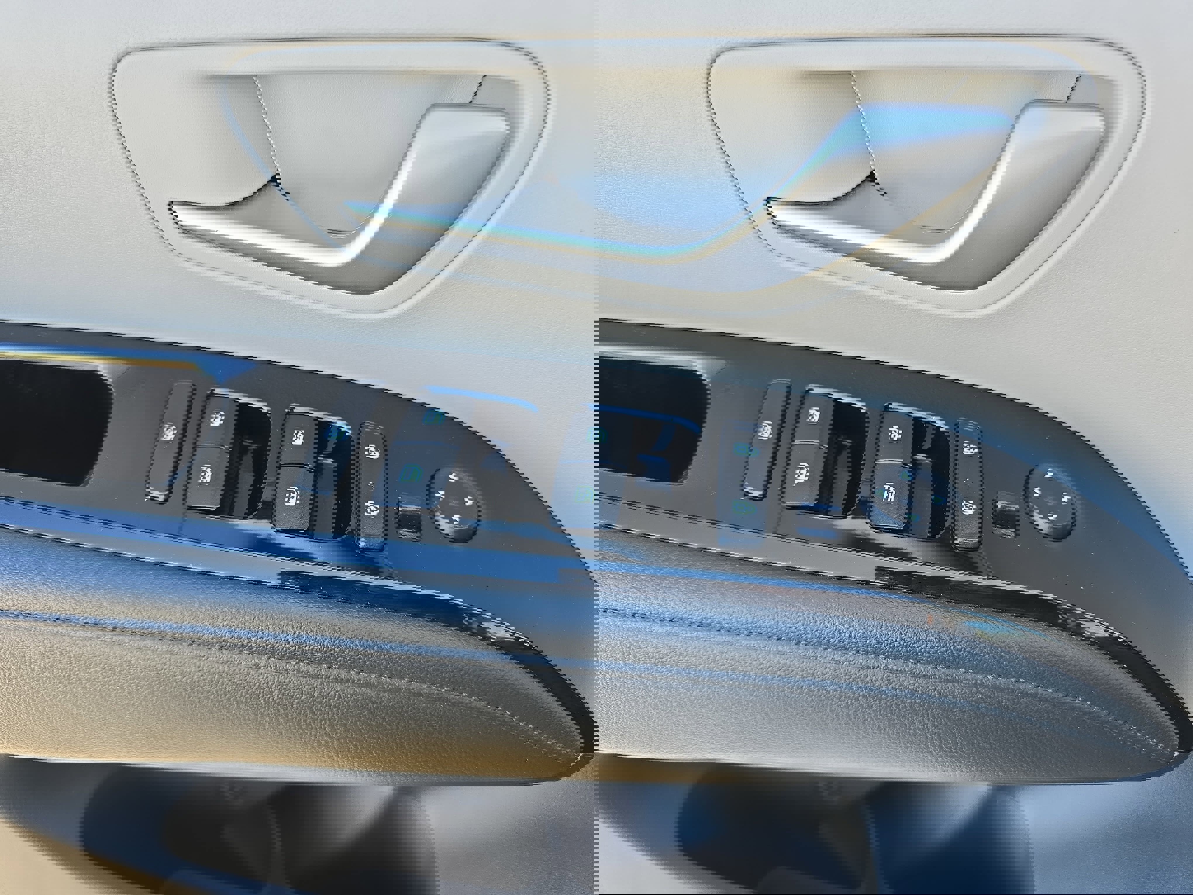 Used 2024 Hyundai Tucson Limited image 25