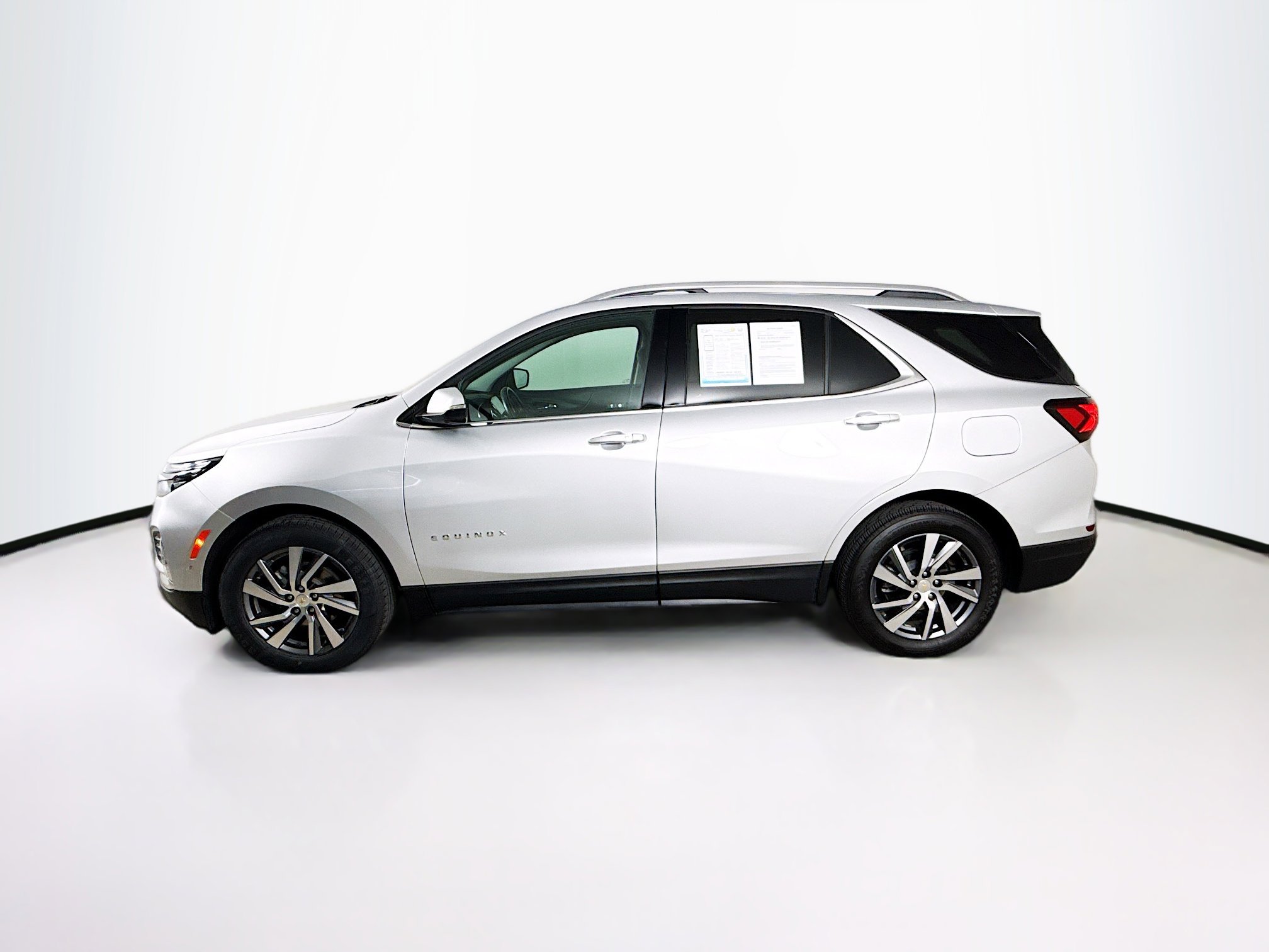 Used 2022 Chevrolet Equinox Premier image 7