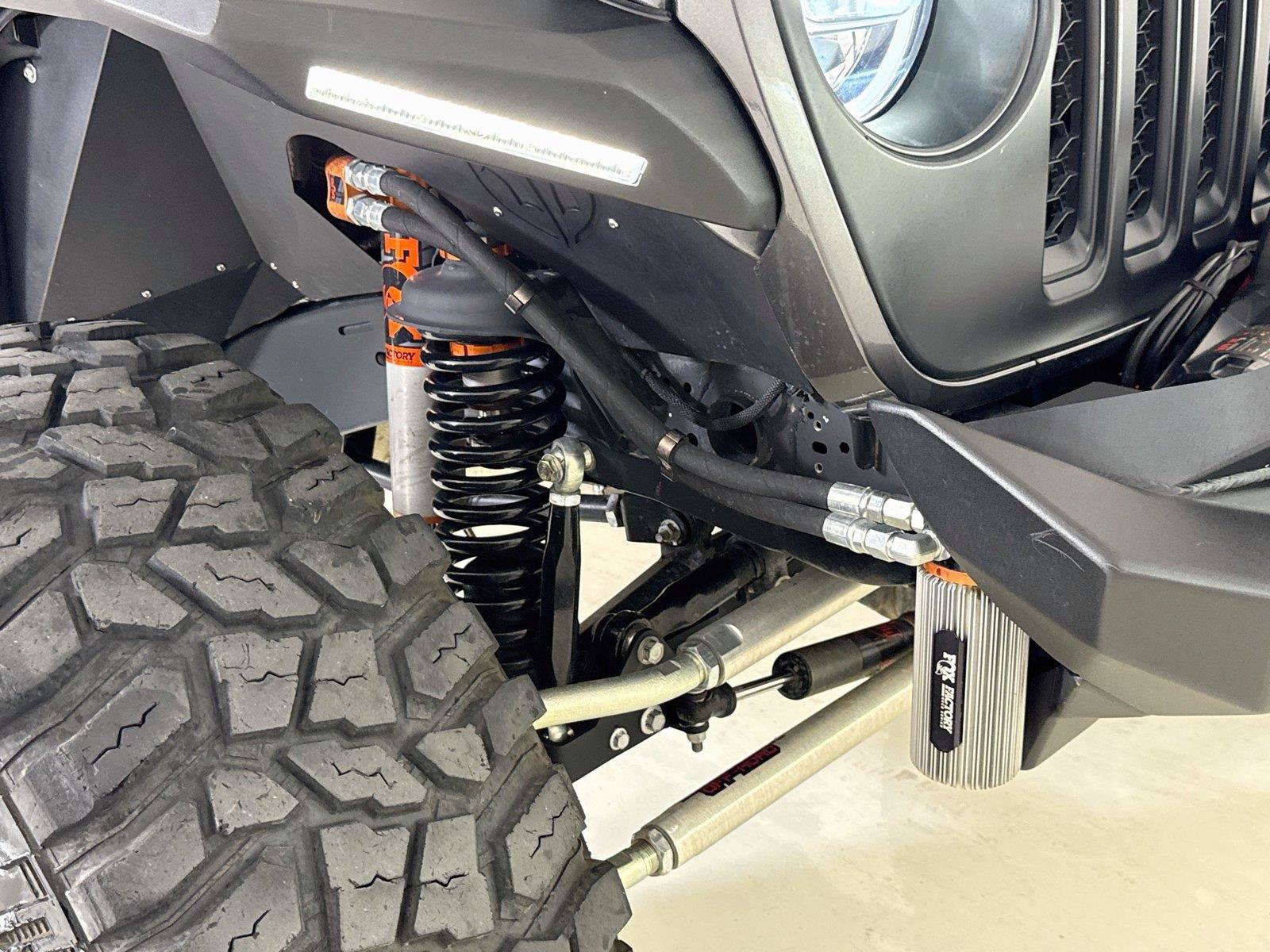 Used 2022 Jeep Gladiator Rubicon w/ Dual Top Group AWD/4WD image 33
