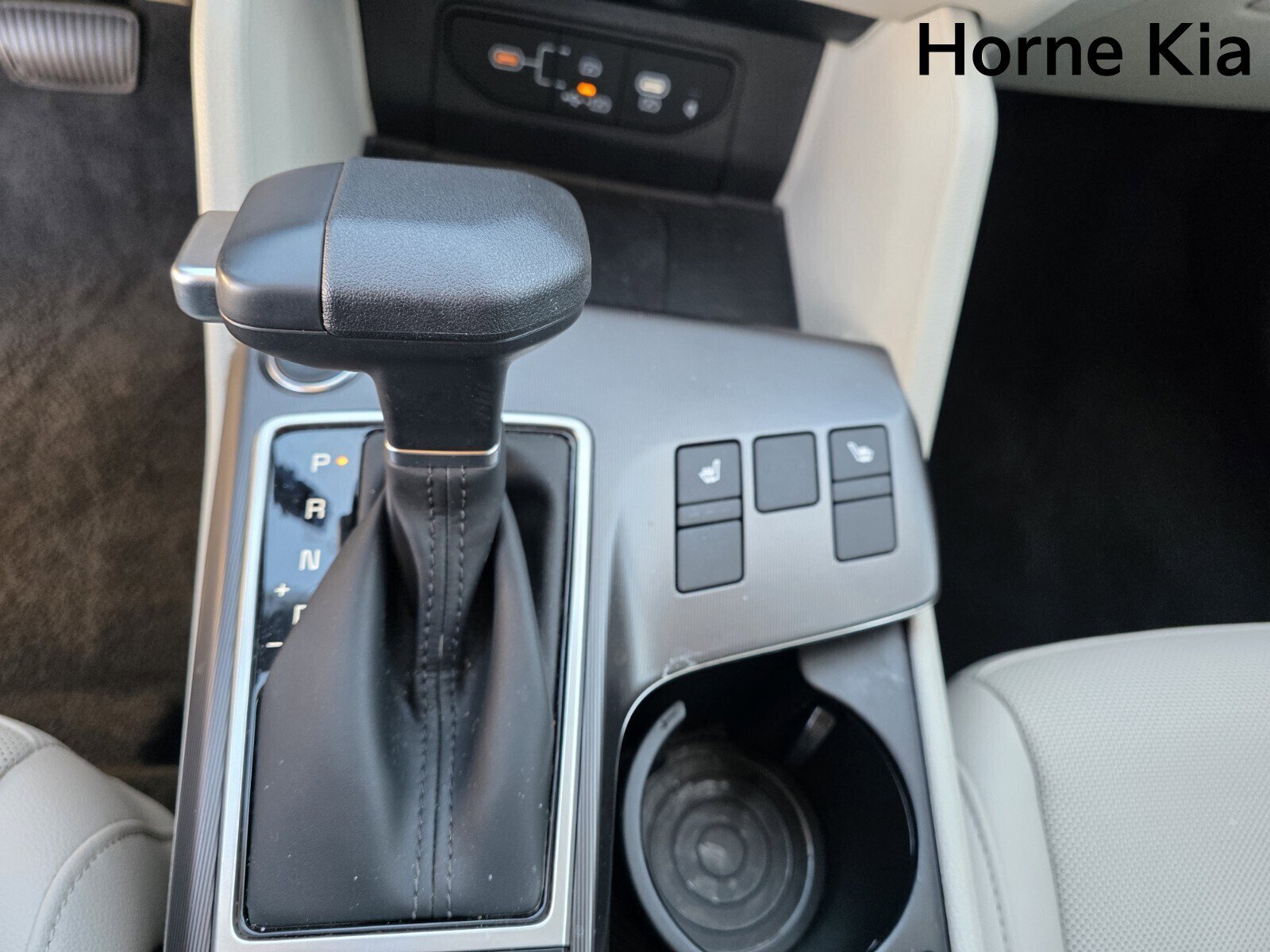 New 2026 Kia Sportage EX image 17