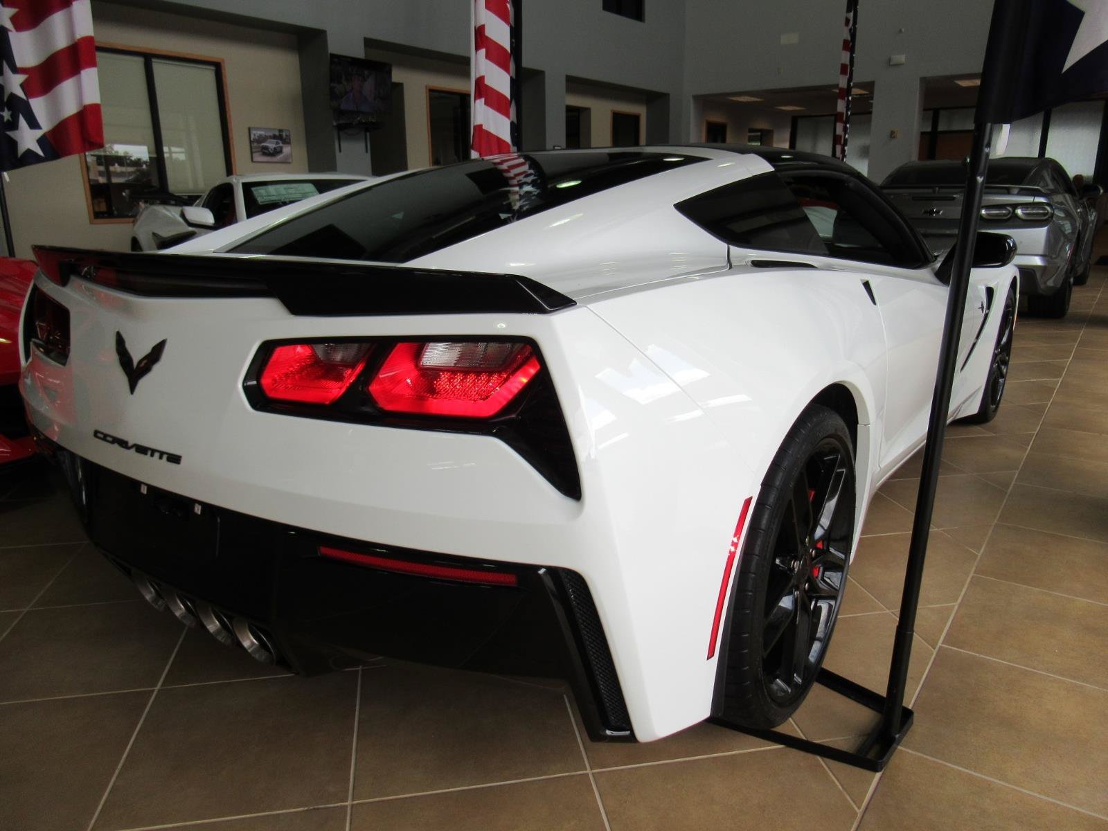 Used 2016 Chevrolet Corvette Stingray Coupe w/ 2LT Preferred Equipment Group RWD image 5