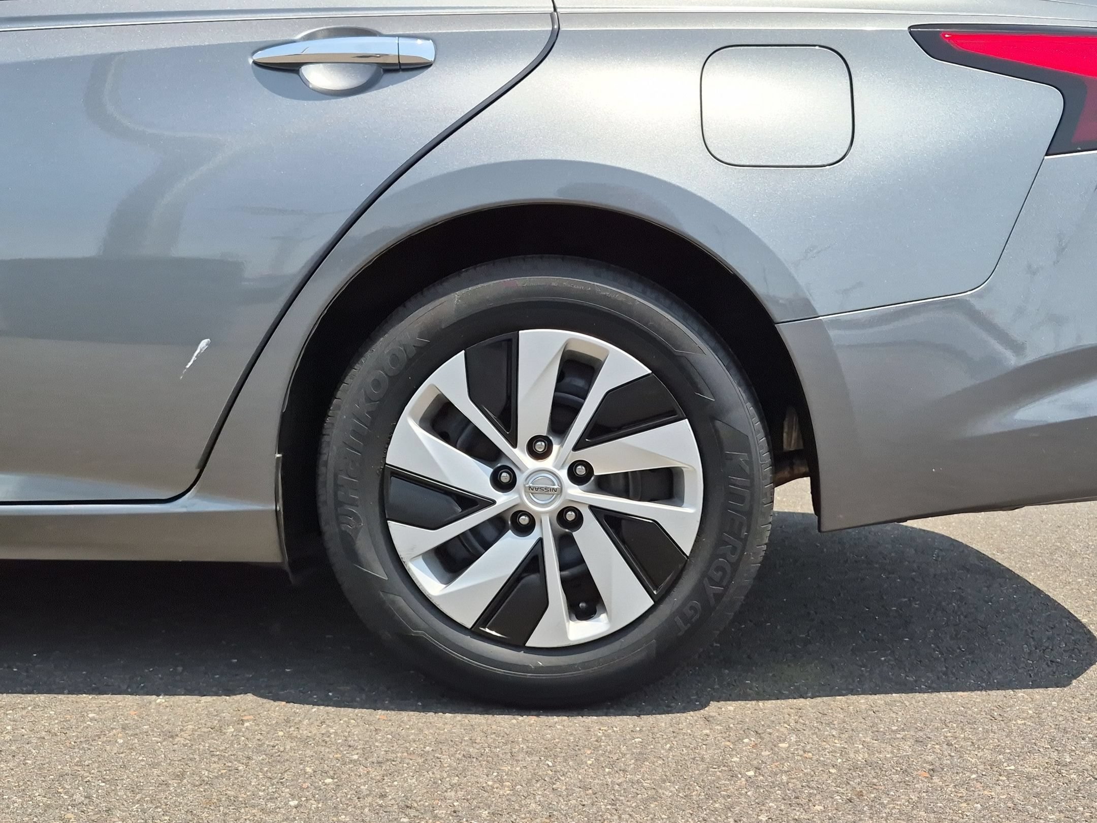 Used 2022 Nissan Altima 2.5 S FWD image 35