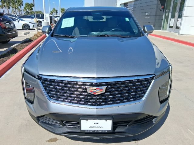 Used 2024 Cadillac XT4 Luxury w/ LPO, Floor Liner Package FWD image 2