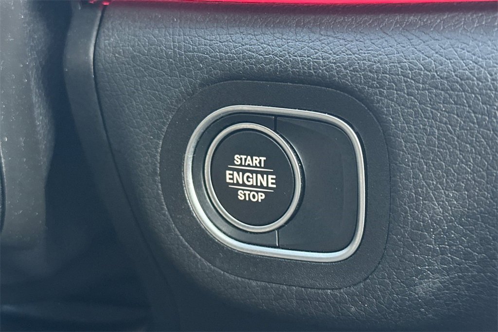 Used 2024 Mercedes-Benz GLE 450e 4MATIC image 25