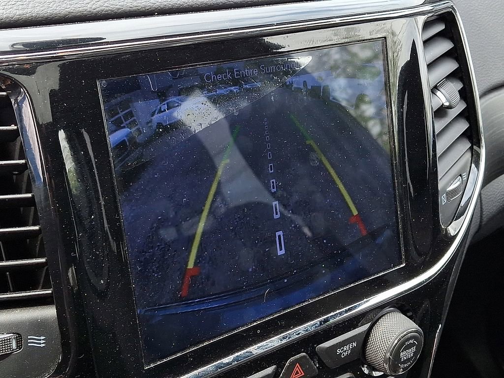 Used 2019 Jeep Grand Cherokee Altitude image 19