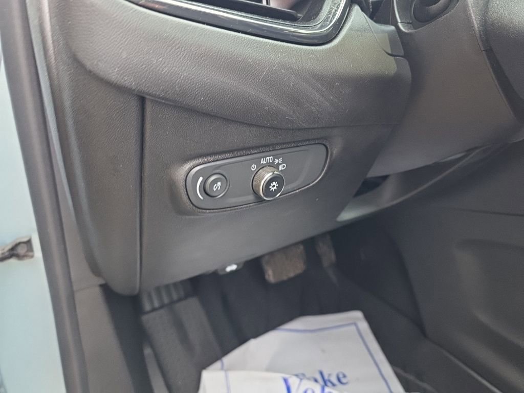 Used 2022 Chevrolet Equinox RS w/ LPO, Floor Liner Package image 18