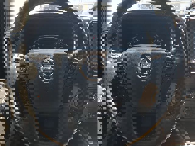 Used 2023 Nissan Frontier SV w/ SV Convenience Package image 24