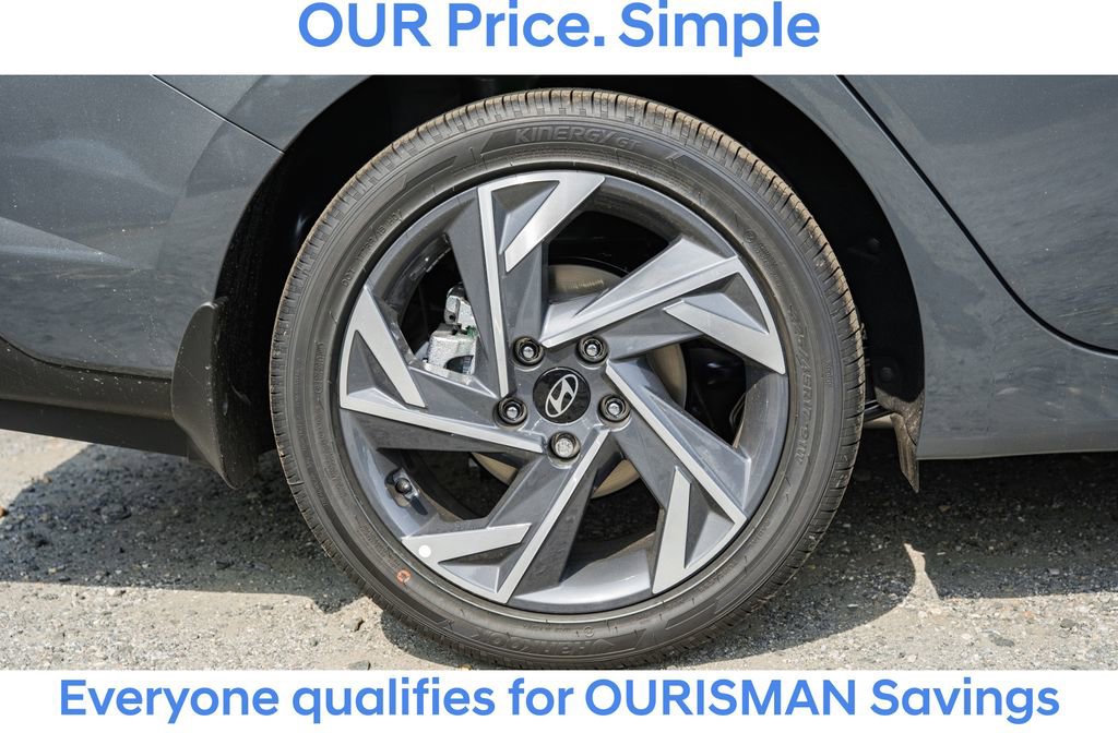 New 2025 Hyundai Elantra SEL image 13