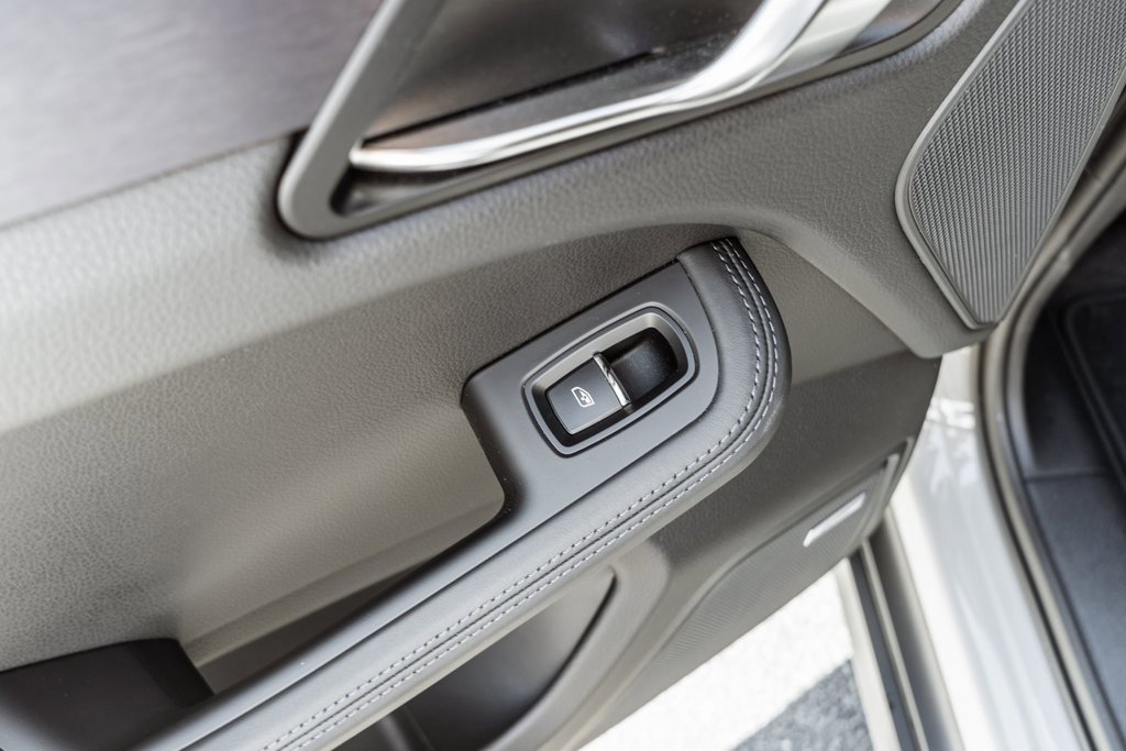 Used 2023 Porsche Macan GTS w/ Premium Package Plus image 34