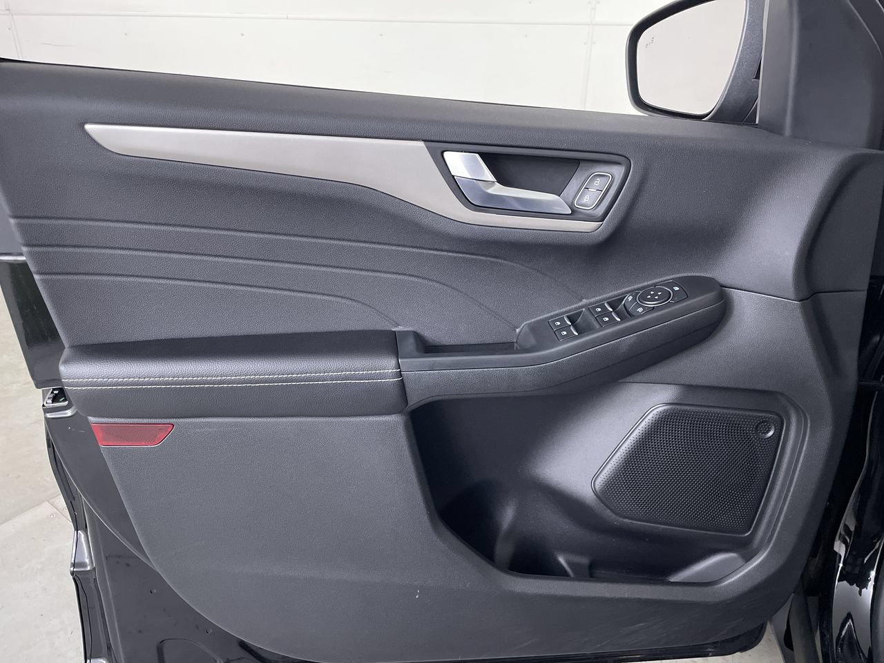 Used 2022 Ford Escape SEL AWD/4WD image 10