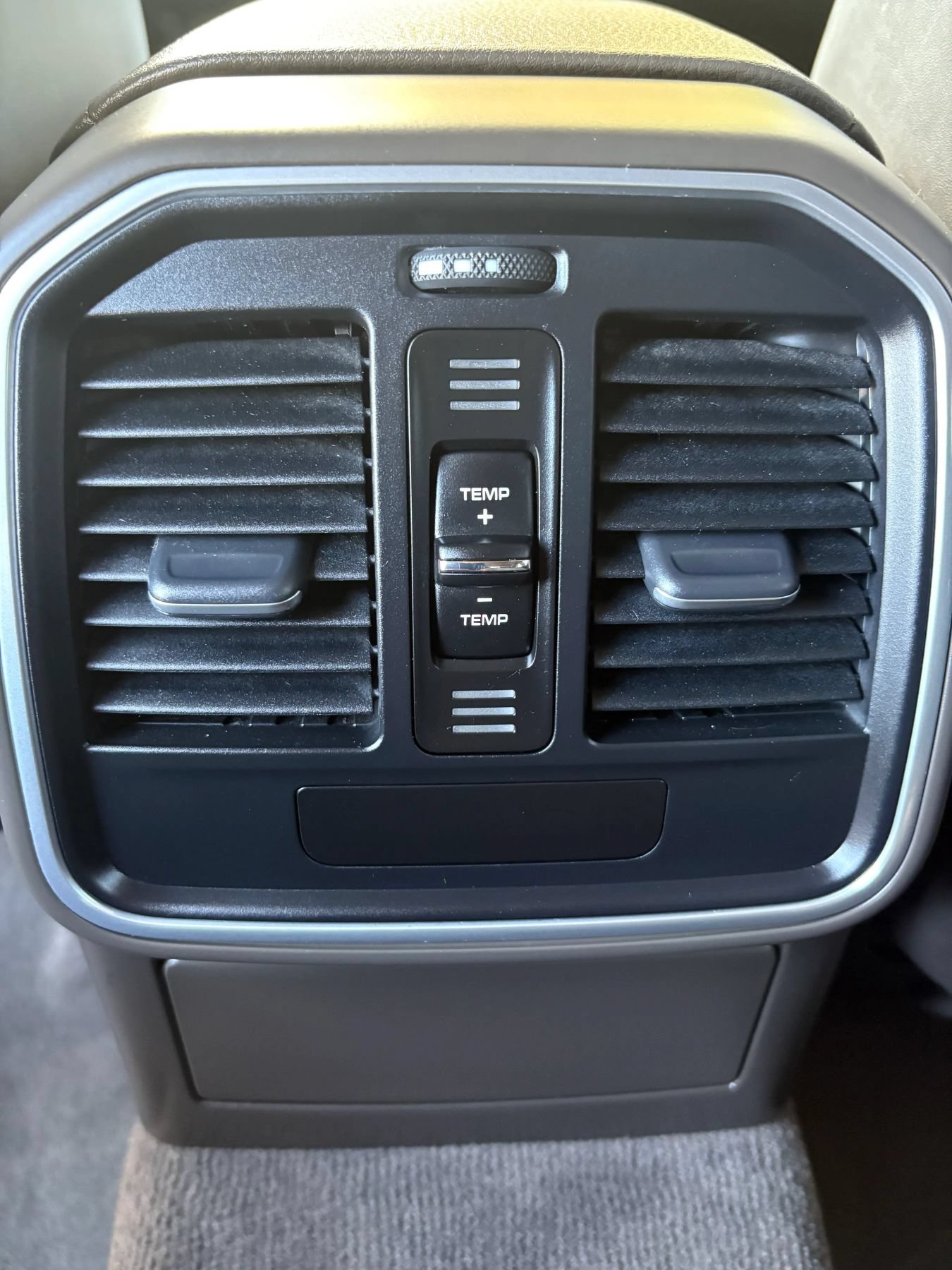Used 2015 Porsche Macan S AWD/4WD image 19