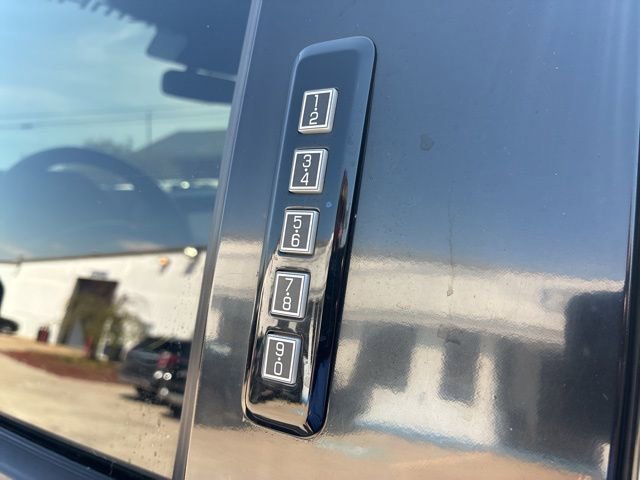 Used 2019 Ford F150 Raptor w/ Equipment Group 802A Luxury image 6