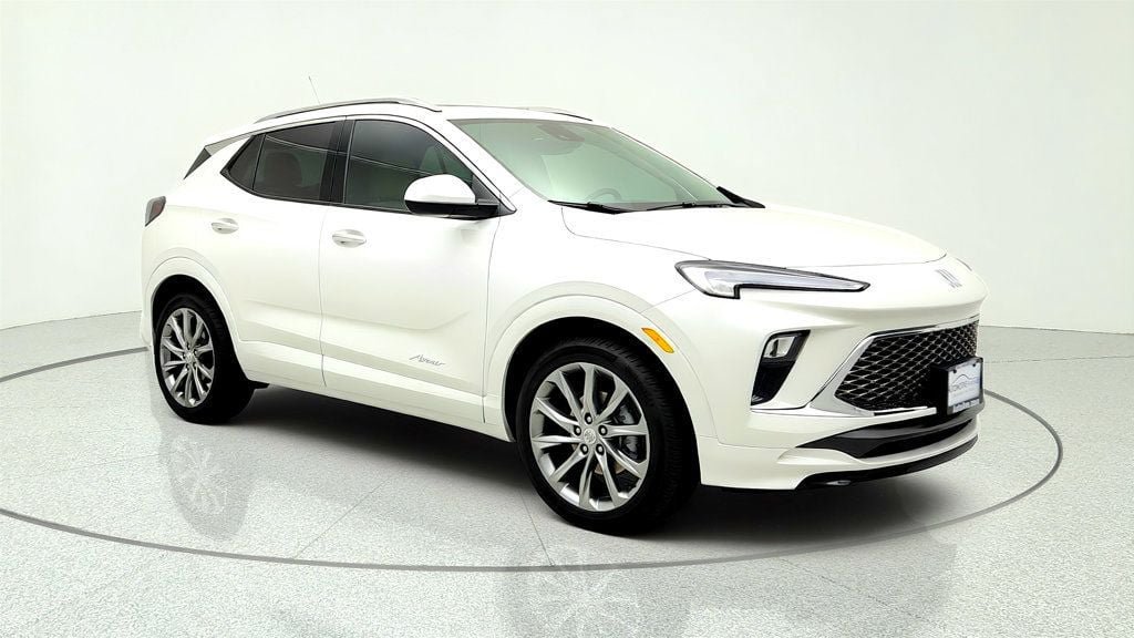 Used 2026 Buick Encore GX Avenir FWD image 3