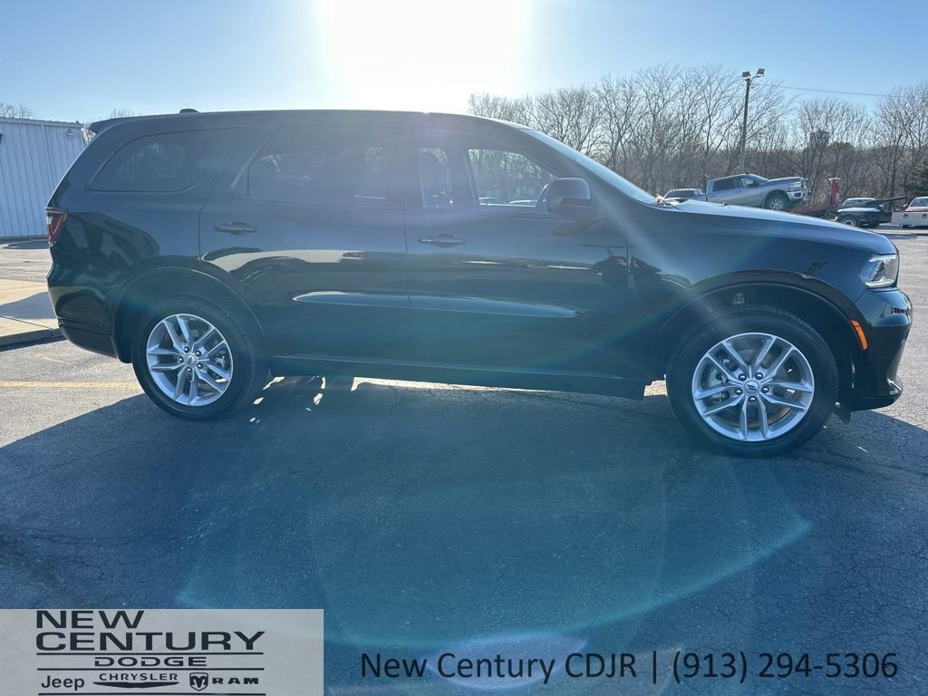 Used 2025 Dodge Durango GT image 3