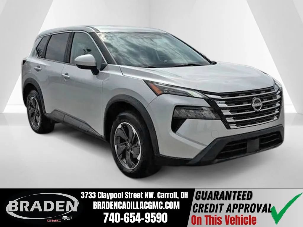 Used 2024 Nissan Rogue SV FWD image 1
