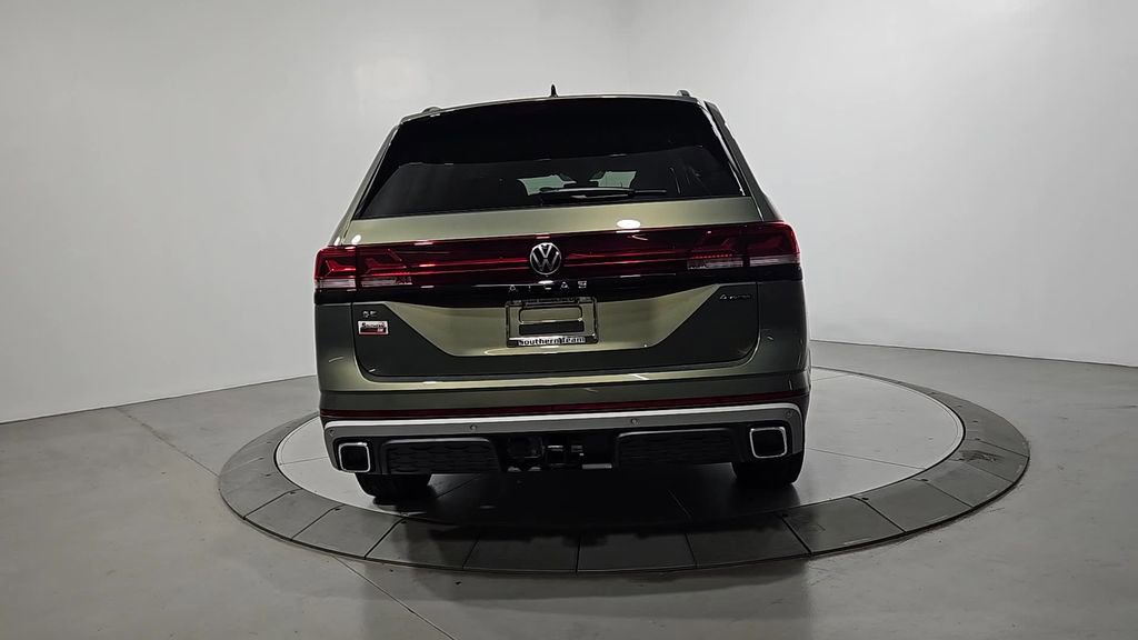 New 2026 Volkswagen Atlas Peak Edition image 8