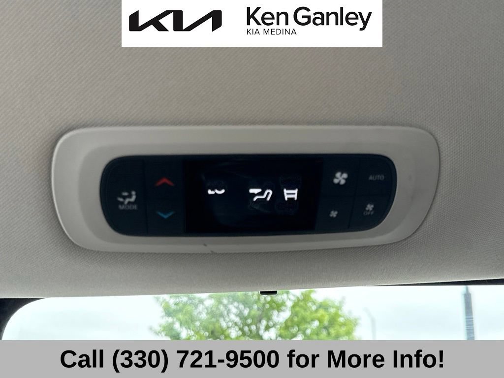 Used 2017 Chrysler Pacifica Touring-L Plus w/ Advanced Safetytec Group FWD image 53
