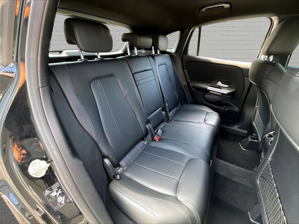 Used 2023 Mercedes-Benz GLA 250 w/ Premium Package image 23