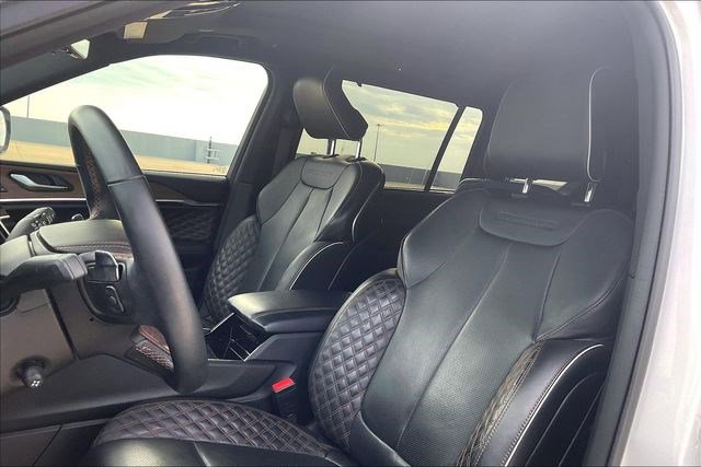 Used 2023 Jeep Grand Cherokee L Summit w/ Advanced Protech Group IV image 30