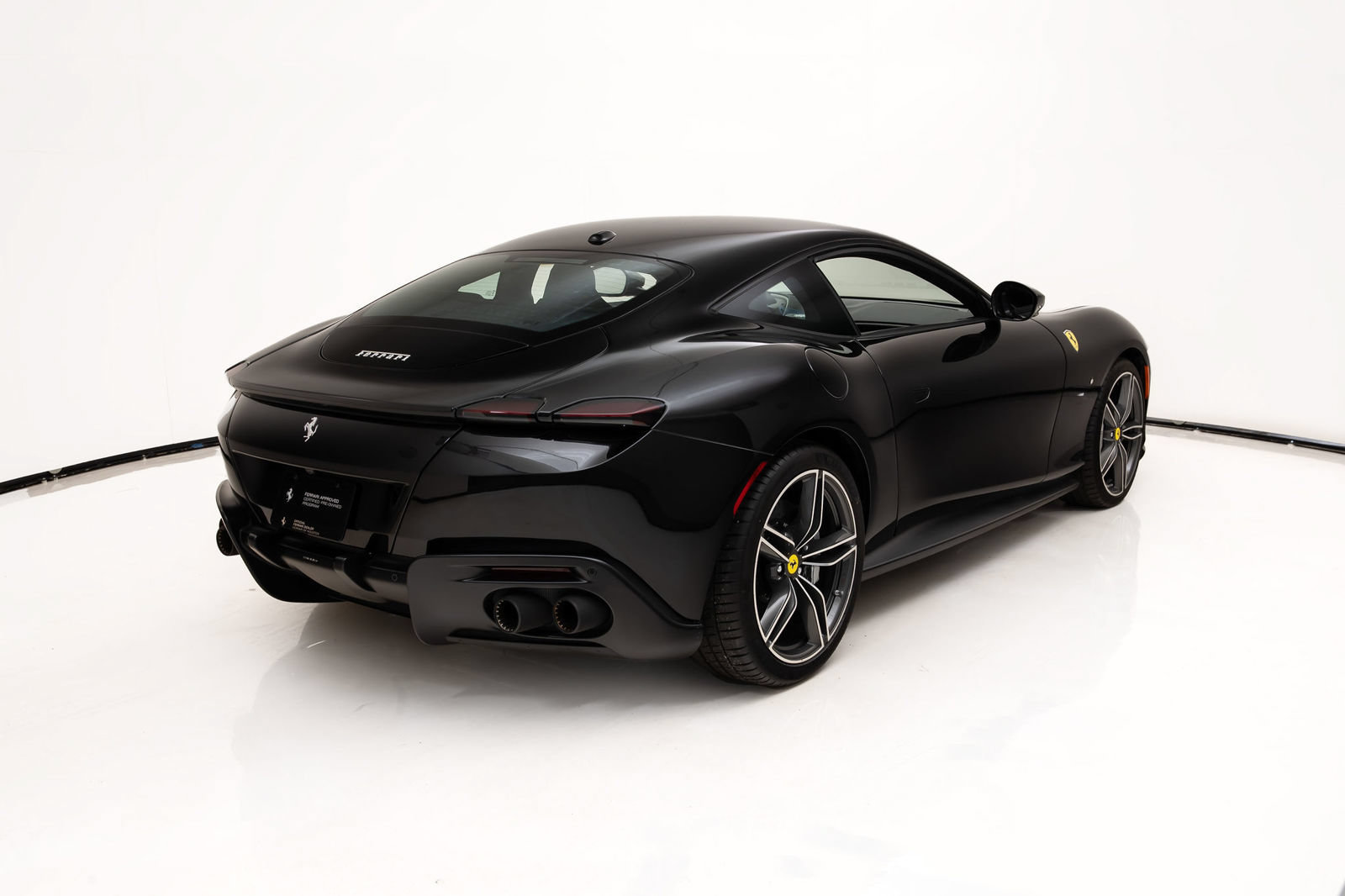 Certified 2022 Ferrari Roma RWD image 7
