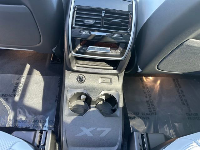 New 2026 BMW X7 xDrive40i w/ M Sport Package image 38